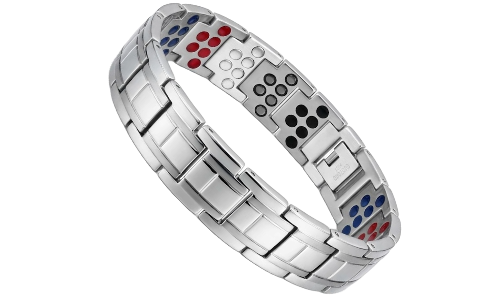 Men's Silver Snake Link Magnetic Bio-Health Bracelet - Detail Close-Up