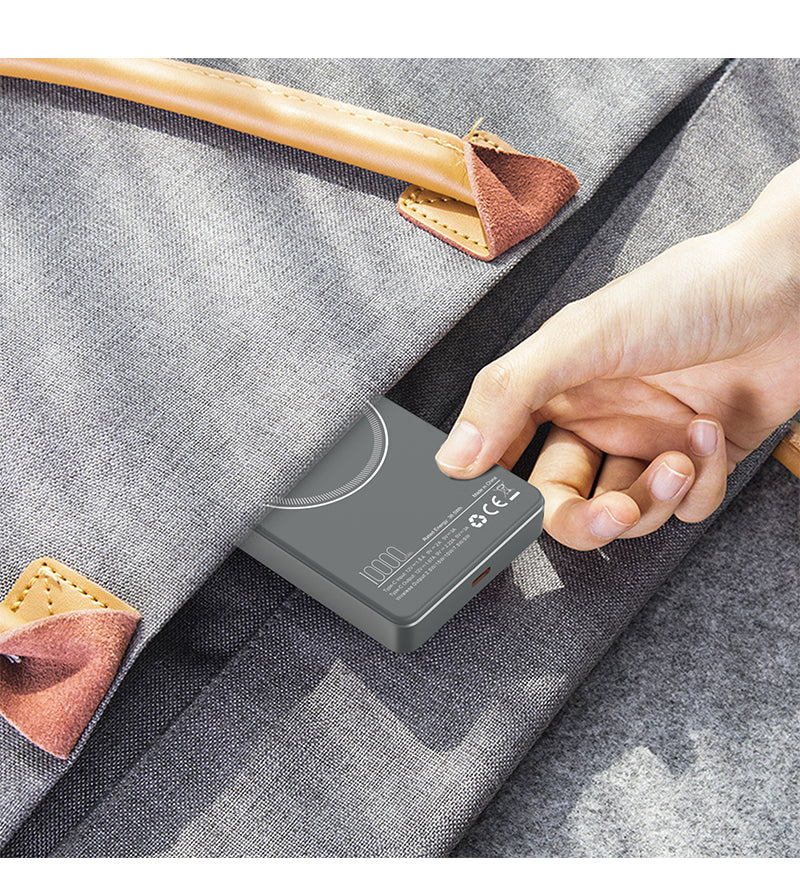 Slim Metal 3-in-1 Magnetic Wireless Power Bank with Hidden Stand
